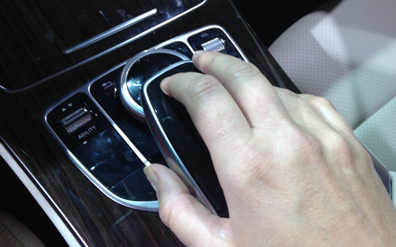 Illustration for article titled A Peek at 2015's Smartest Smart Cars (Which Are Still Not So Smart)